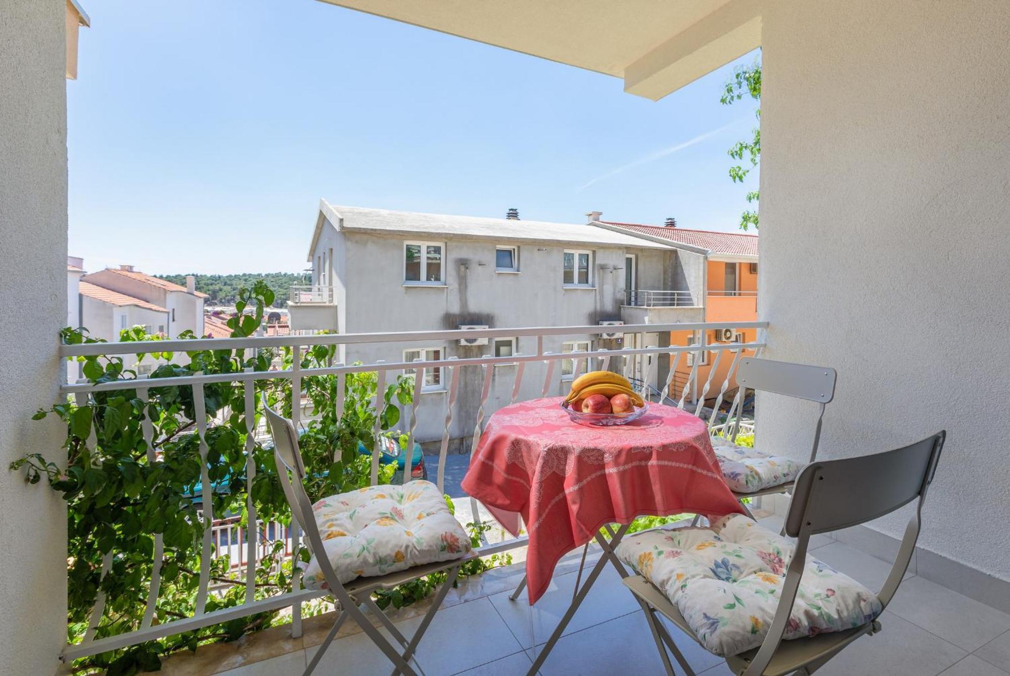 Miandmi Apartments Макарська Екстер'єр фото